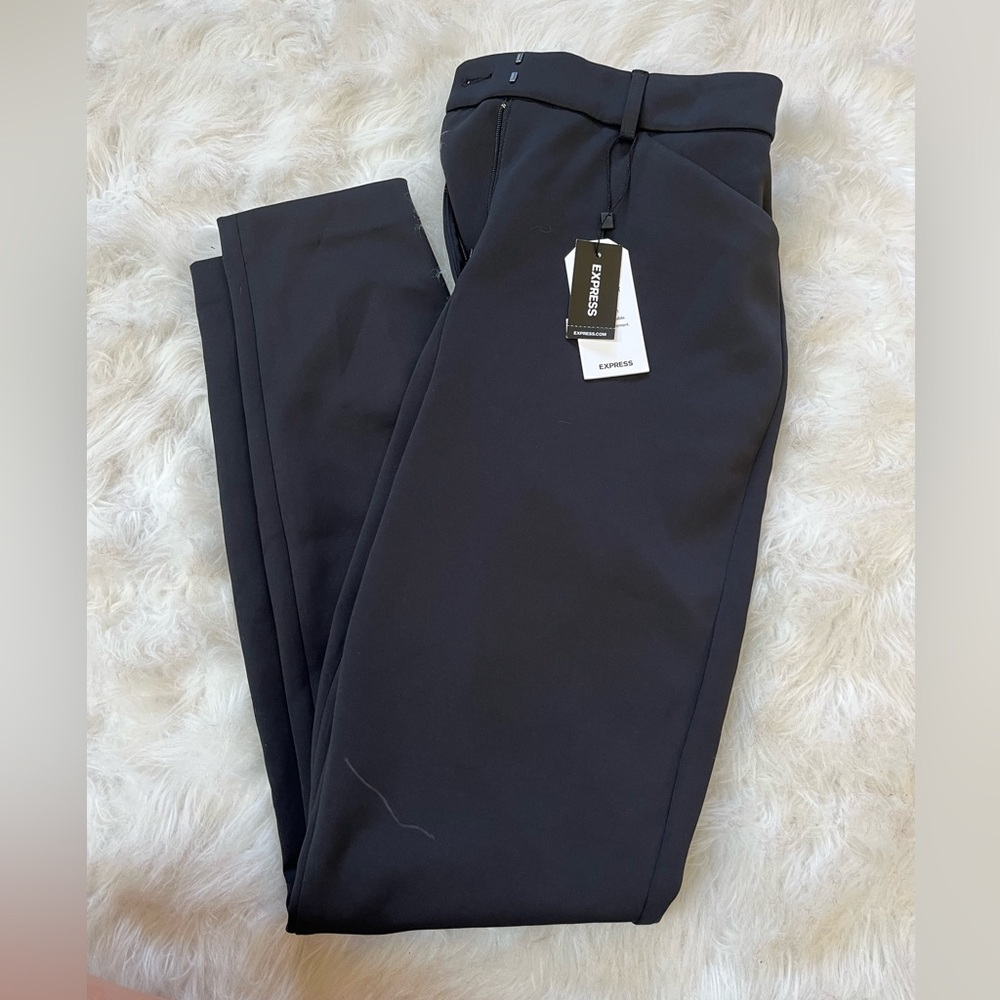 NWT- express supersoft skinny high rise pant